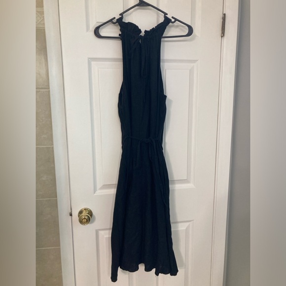 Medium Banana Republic dress, waist tie, flowy skirt, calf length - Picture 2 of 4
